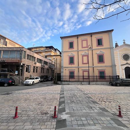 Bobi Hotel Shkoder Exterior photo