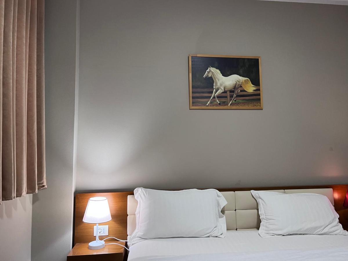 Bobi Hotel Shkoder Exterior photo