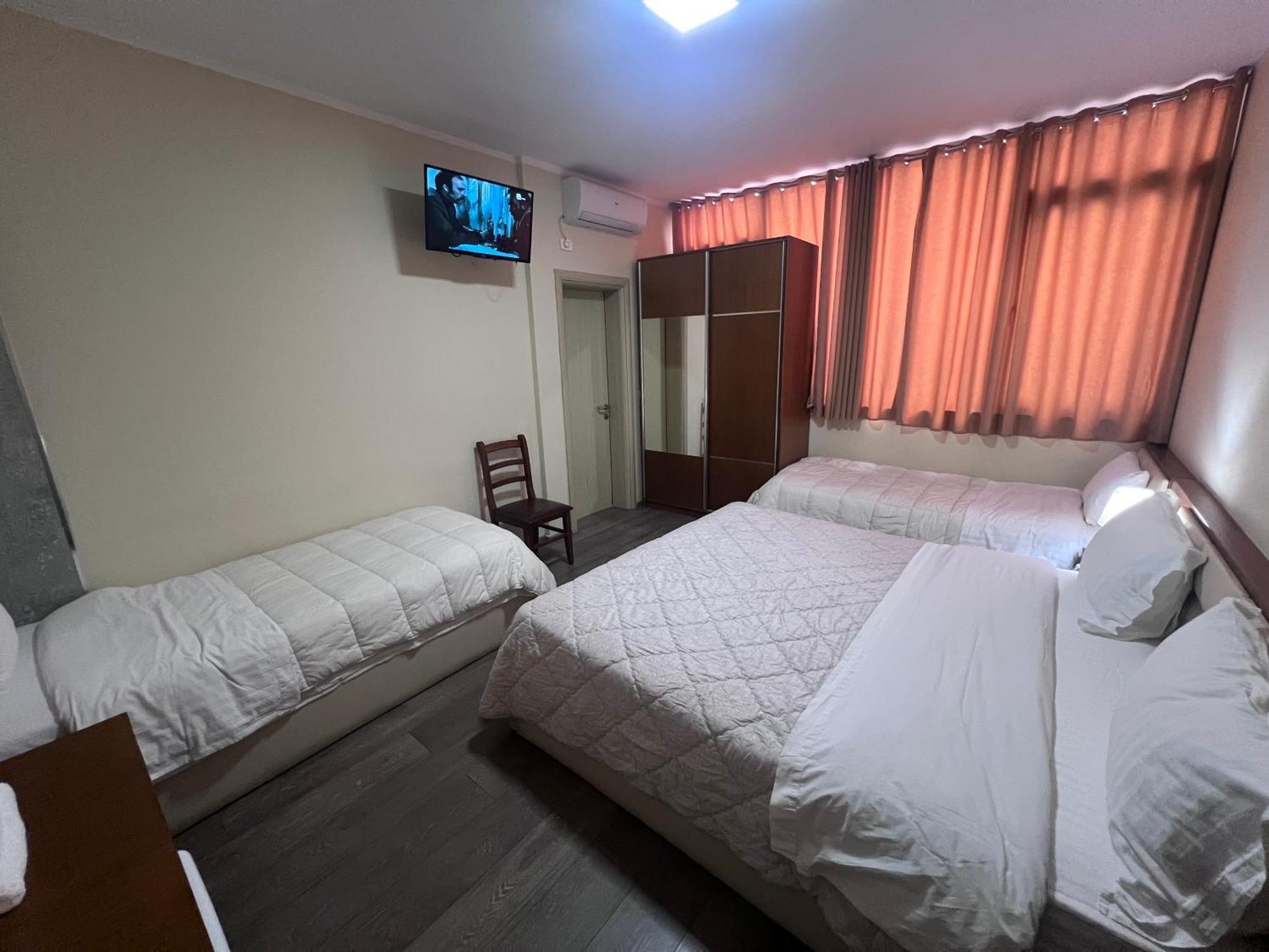 Bobi Hotel Shkoder Exterior photo