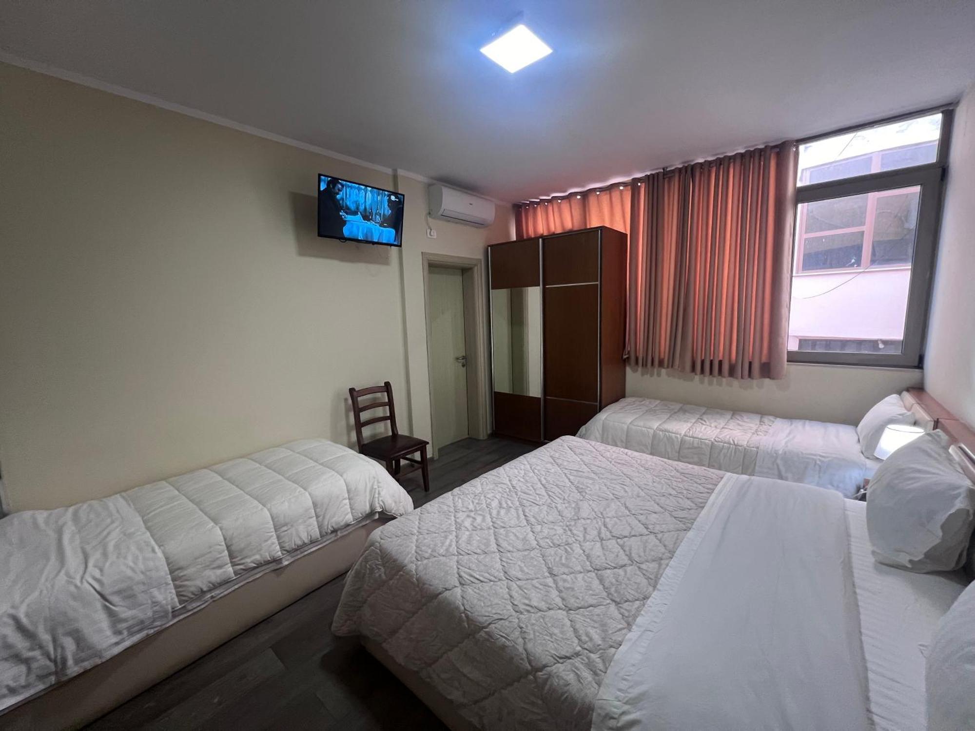 Bobi Hotel Shkoder Exterior photo