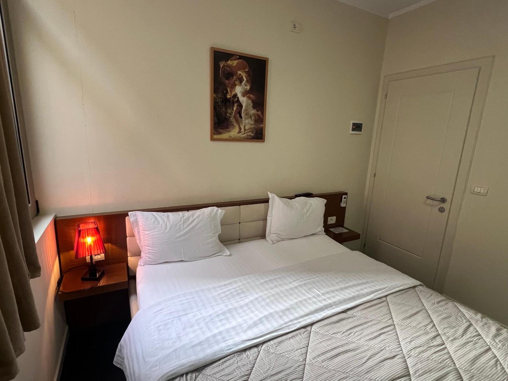 Bobi Hotel Shkoder Exterior photo